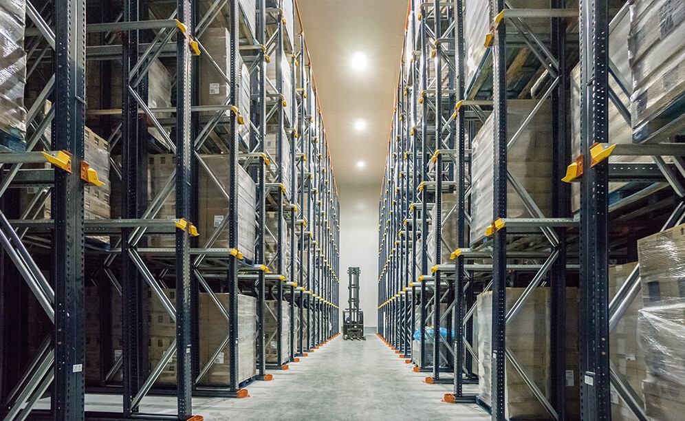 The Alfrisan logistics centre can house 8,920 pallets