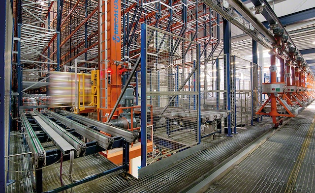 The automated warehouse of Sokpol with storage capacity for 28,400 pallets