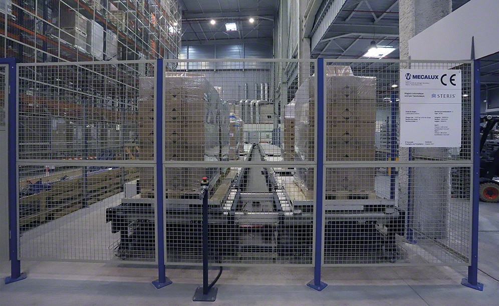 The automated warehouse ensures very efficient product sterilisation