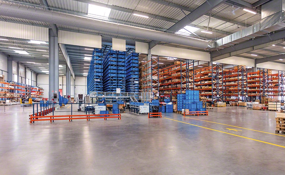 Proper distribution of goods in the installation streamlines operator movements and speeds up order prep