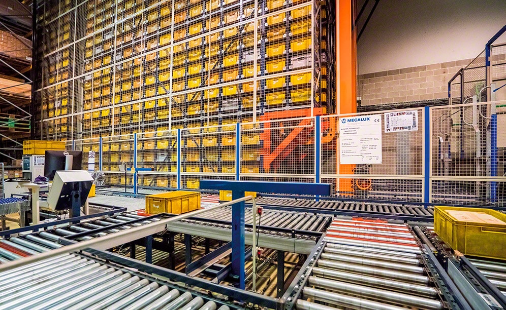 Mecalux has equipped the JCH warehouse in Barcelona with an automated miniload warehouse that offers a storage capacity of 4,076 boxes