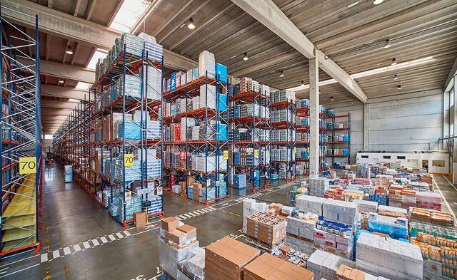 Mecalux has supplied pallet racking in the new warehouse Ekom owns in Italy