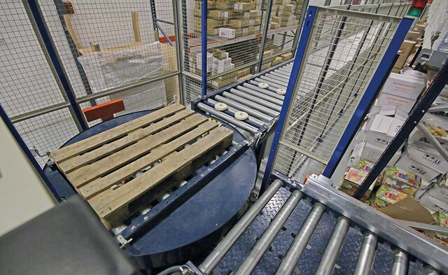 The conveyor at Firat Food installation is 42 m long and runs at a speed of 10 m/min