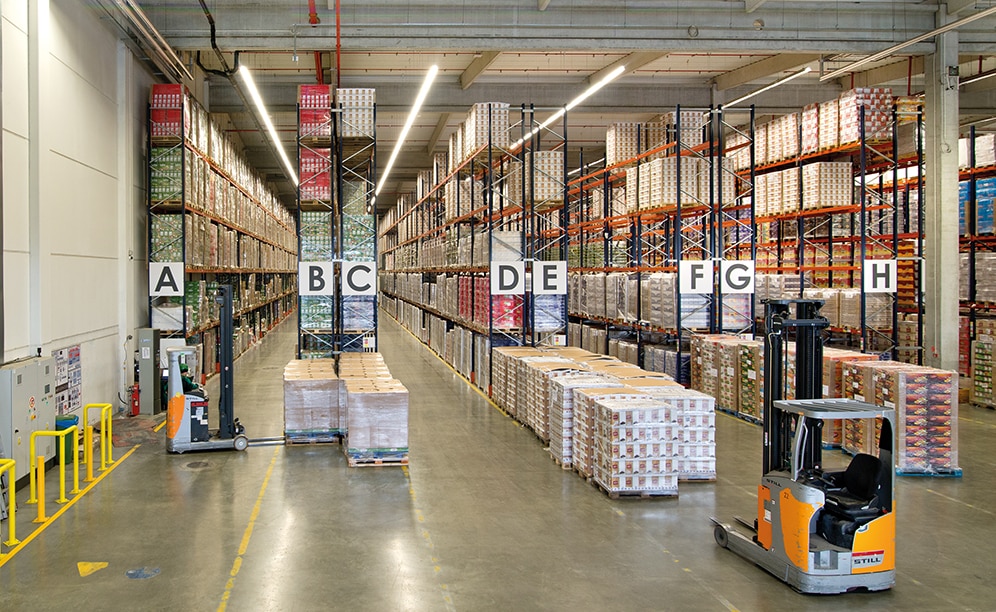 The JAS-FBG S.A. warehouse can store 10,820 pallets