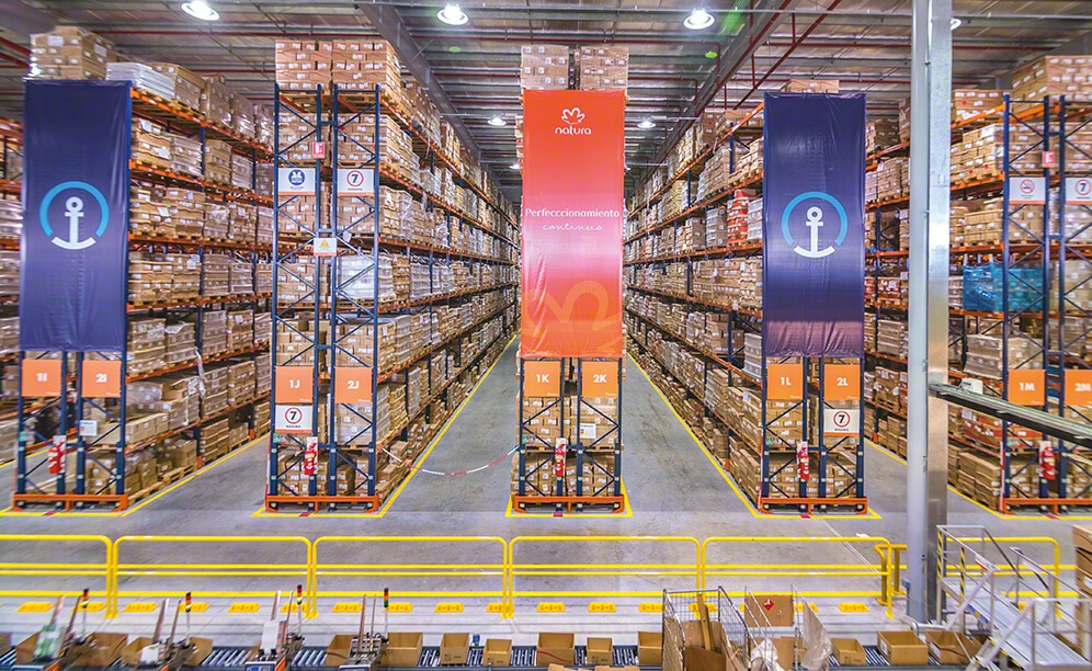 The Brazilian cosmetics market leader expands the capacity of its Buenos Aires warehouse with pallet racks