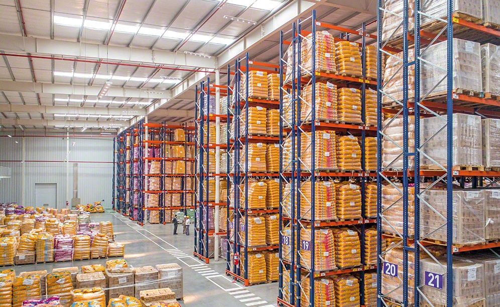 Qbox logistics: two high-capacity warehouses