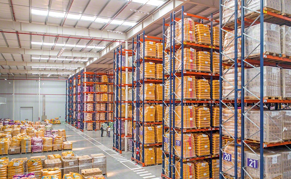 Mecalux has supplied the pallet rack system in two new warehouses Qbox has constructed in its Argentinian logistics centre