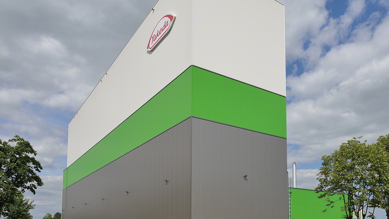 A Japanese pharmaceutical company commissions a turnkey warehouse from Mecalux in Poland