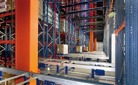 The food company Grupo Siro has increased its capacity and productivity with a 35.5 m high automated clad-rack warehouse