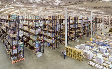 Grupo Ramos combines different picking and storage systems to improve the logistics of its new warehouse in the Dominican Republic