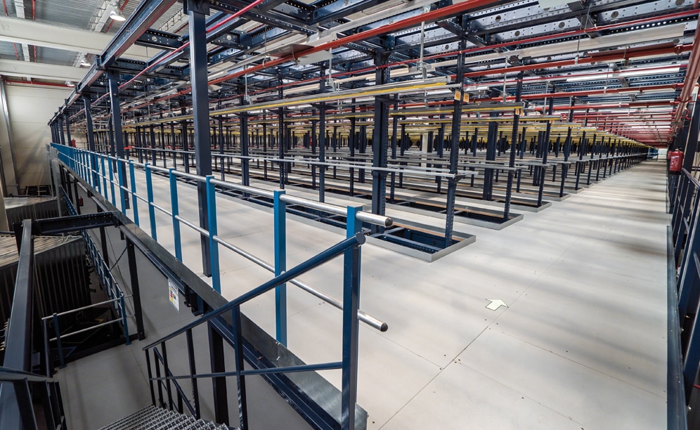 The mezzanine floor has multiplied the productive surface area, adding two extra floors The mezzanine floor has multiplied the productive surface area, adding two extra floors