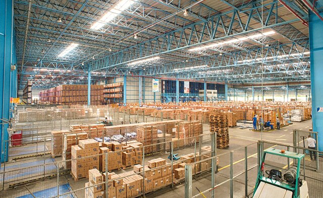 The clad-rack warehouse of Ypê enables them to locate 24,168 pallets